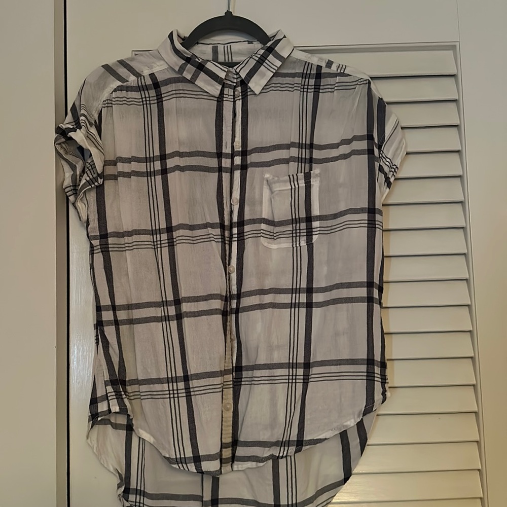American Eagle Short Sleeve Button Down Flannel Womens M